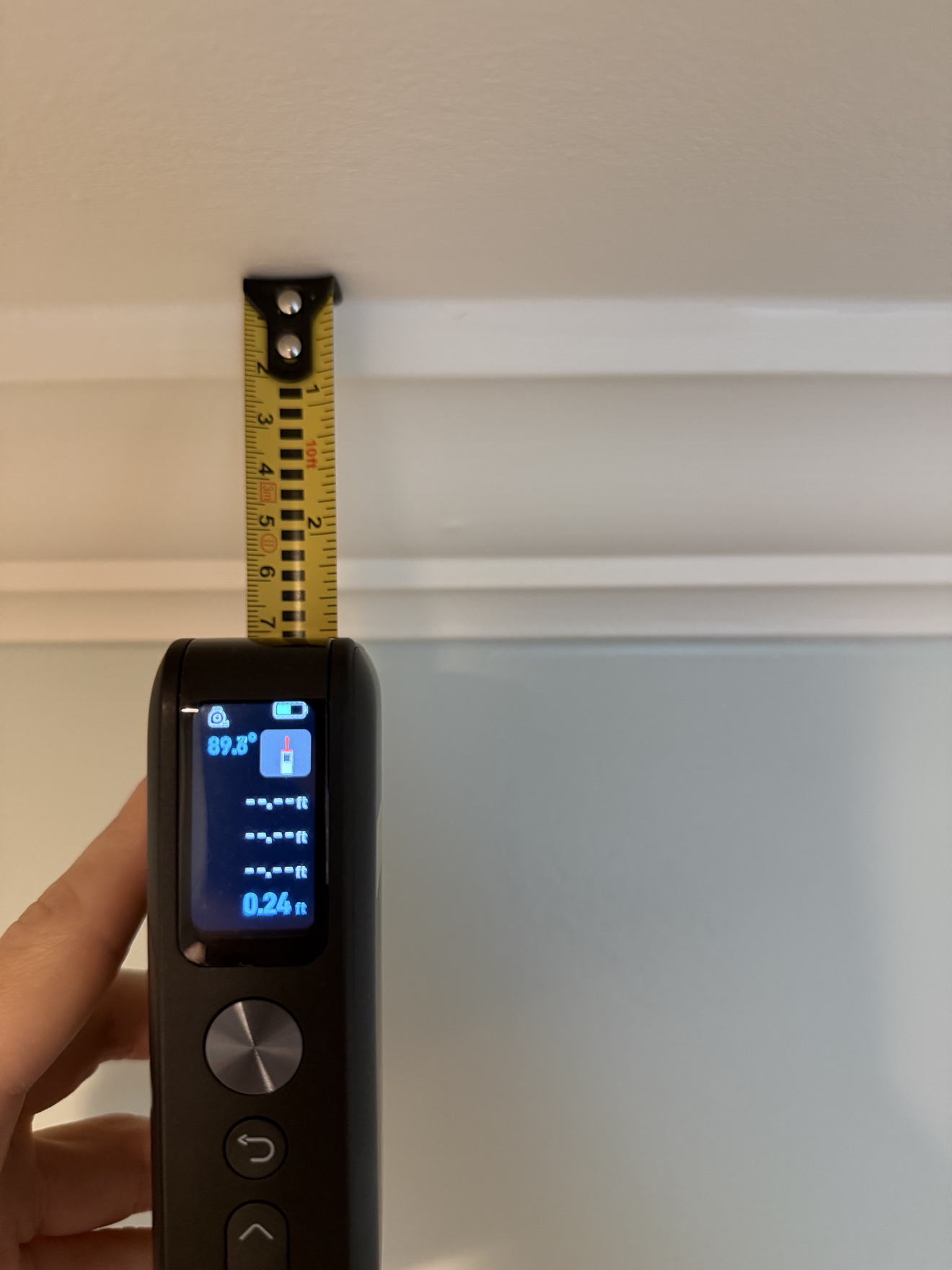 Measuring the crown moulding